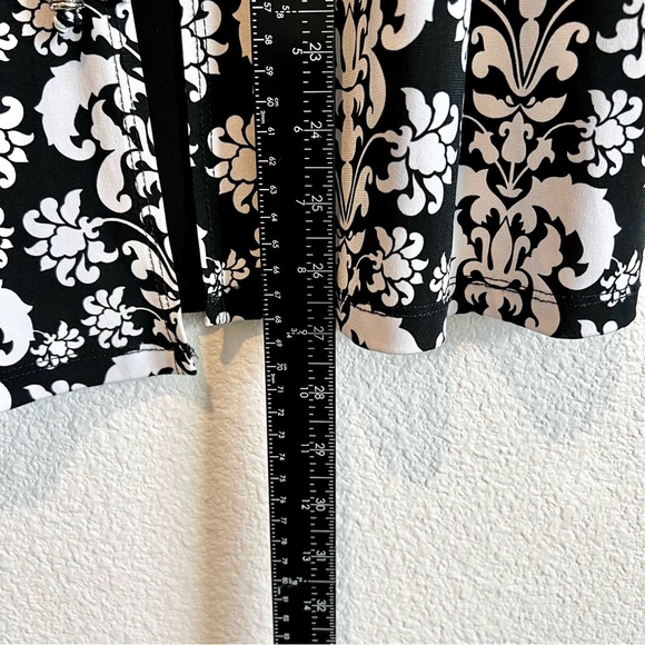 Notations 1X Black White Damask Print Top Short Sleeve Wrinkle Resistant Travel - Picture 7 of 8
